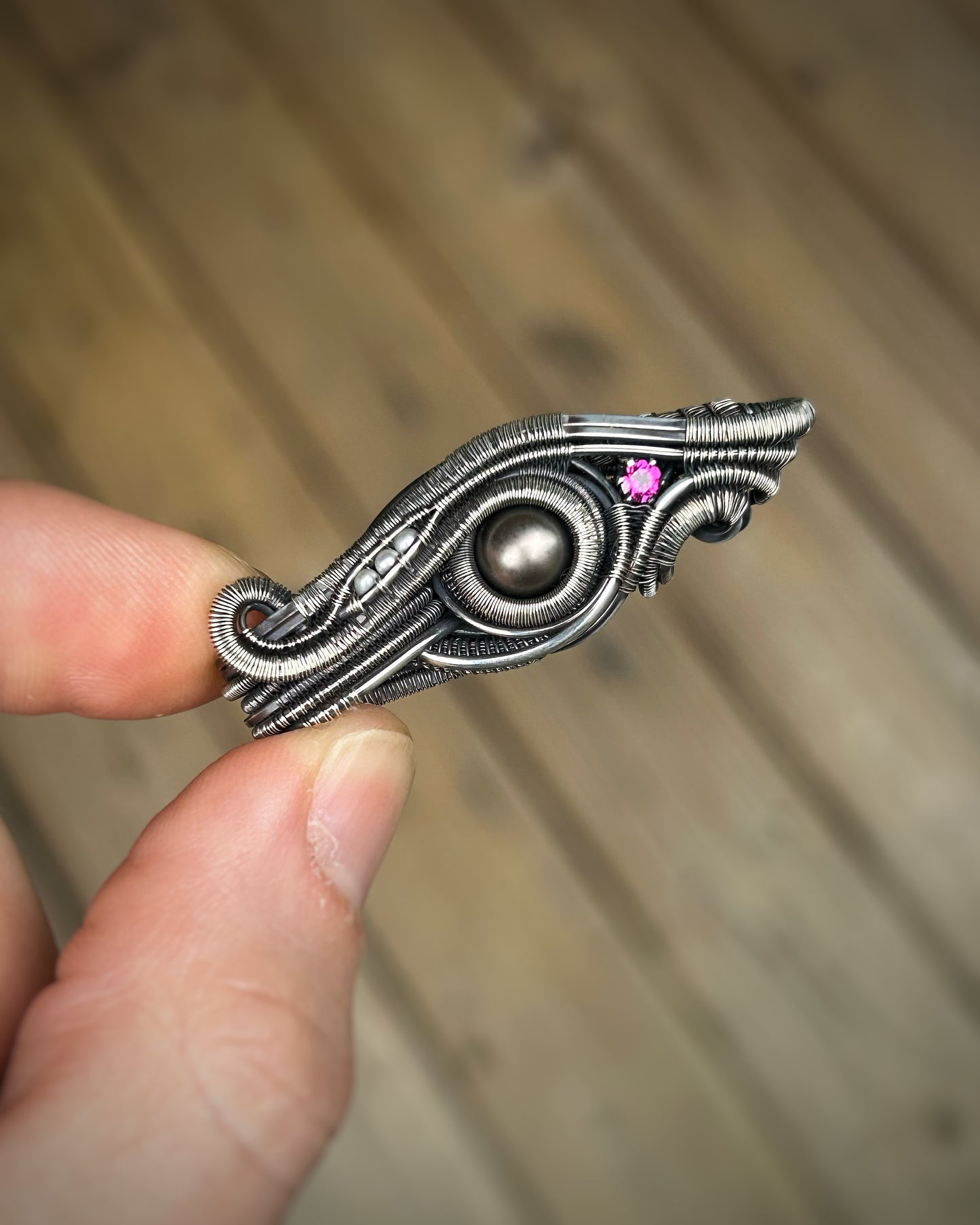 Pearl Pendant // Slender Bender // Rhodolite Magenta Garnet // Oxidized/Polished Silver // Tahitian Black Pearl // Festival Jewelry // Wire