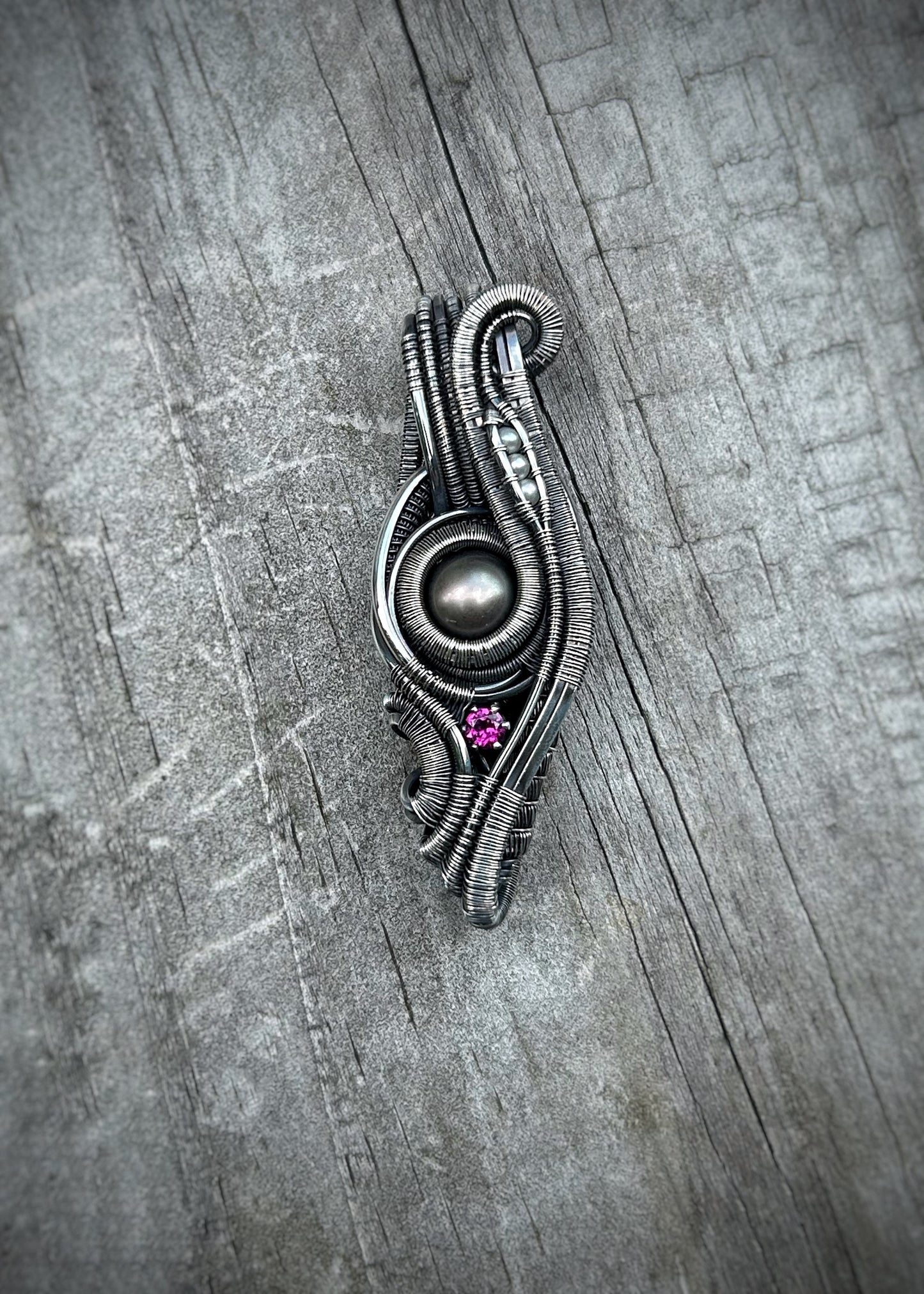 Pearl Pendant // Slender Bender // Rhodolite Magenta Garnet // Oxidized/Polished Silver // Tahitian Black Pearl // Festival Jewelry // Wire