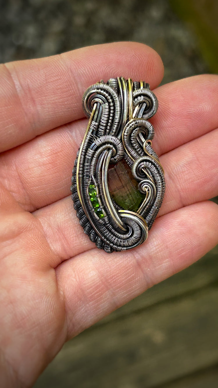 Brazilian Tourmaline // Bicolor // Chrome Diopside // Wire Wrapped Pendant // Oxidized Silver // Festival Jewelry // Handmade Wire Art
