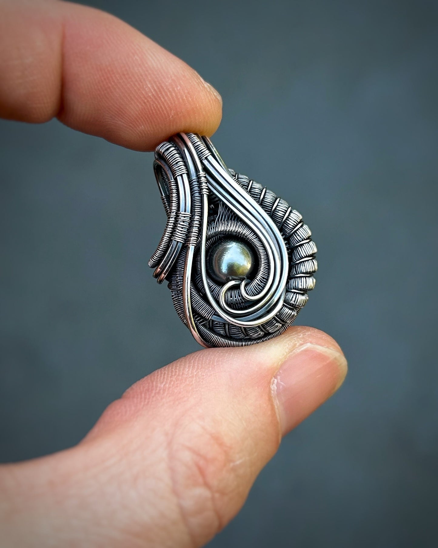 Black Pearl Pendant // Oxidized Silver // Wire Wrap // Festival Jewelry // Pearl Necklace // Handmade // Wire Flow // Elegant // Art