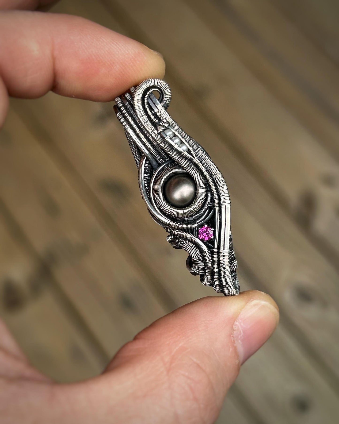 Pearl Pendant // Slender Bender // Rhodolite Magenta Garnet // Oxidized/Polished Silver // Tahitian Black Pearl // Festival Jewelry // Wire