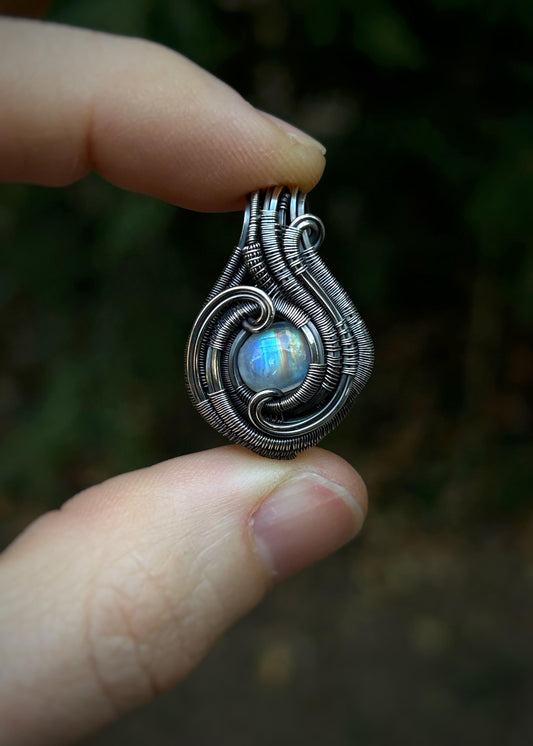 Moonstone Mini // Wire Wrap // Oxidized Sterling Silver // Festival Jewelry // Rainbow Moonstone // Handmade Jewelry // Sexy Pendant