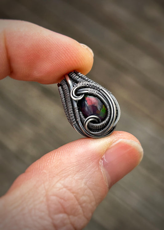 Petite Opal Mini // Ethiopian Welo Opal // Oxidized Sterling Silver // Festival Jewelry // Wire Wrapped Pendant // One of a Kind // Sexy