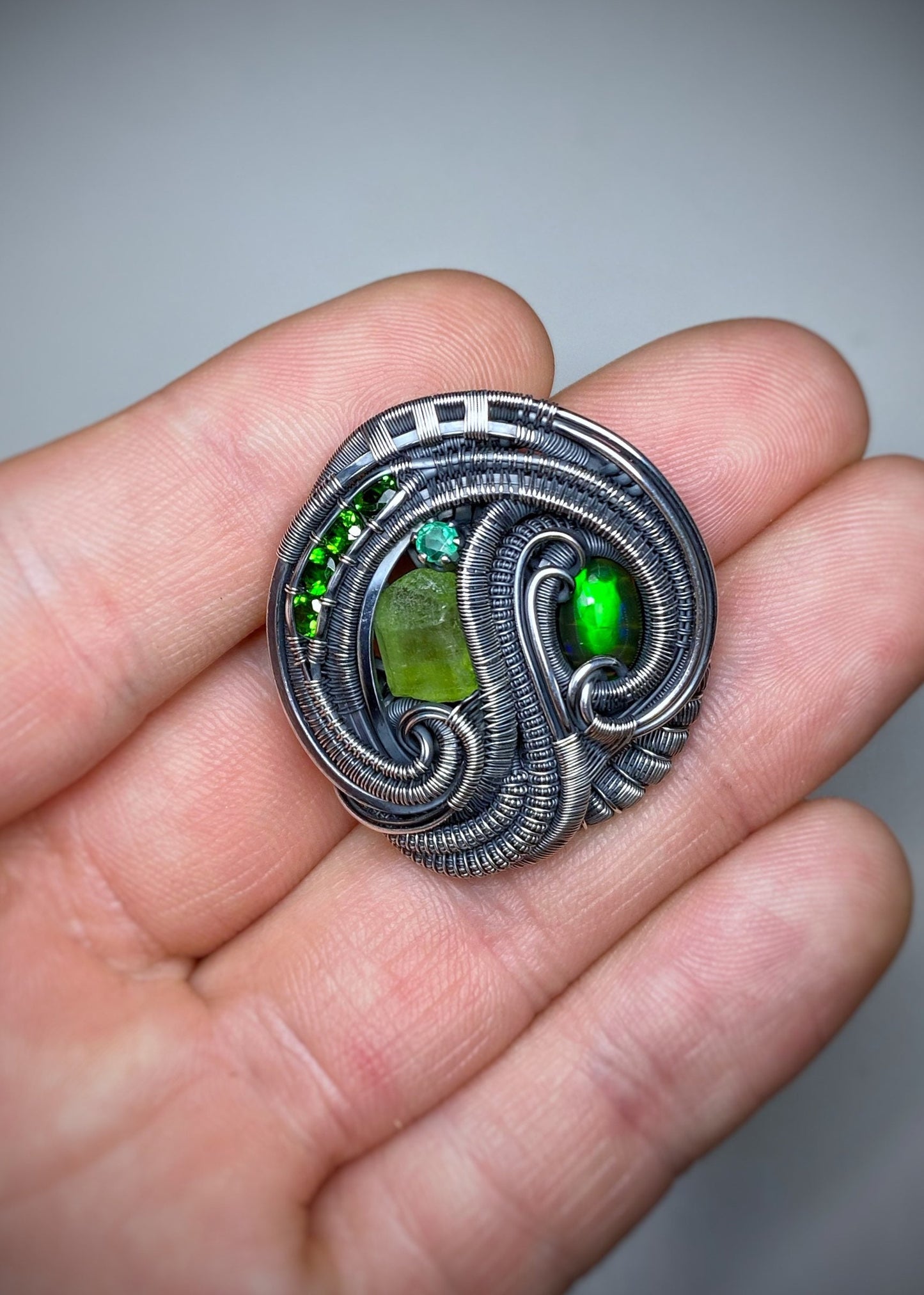 Circular Green Pendant // Wire Wrap // Emerald // Opal // Peridot // Oxidized Silver // Festival Jewelry // Organic // Wire Flow // Sexy