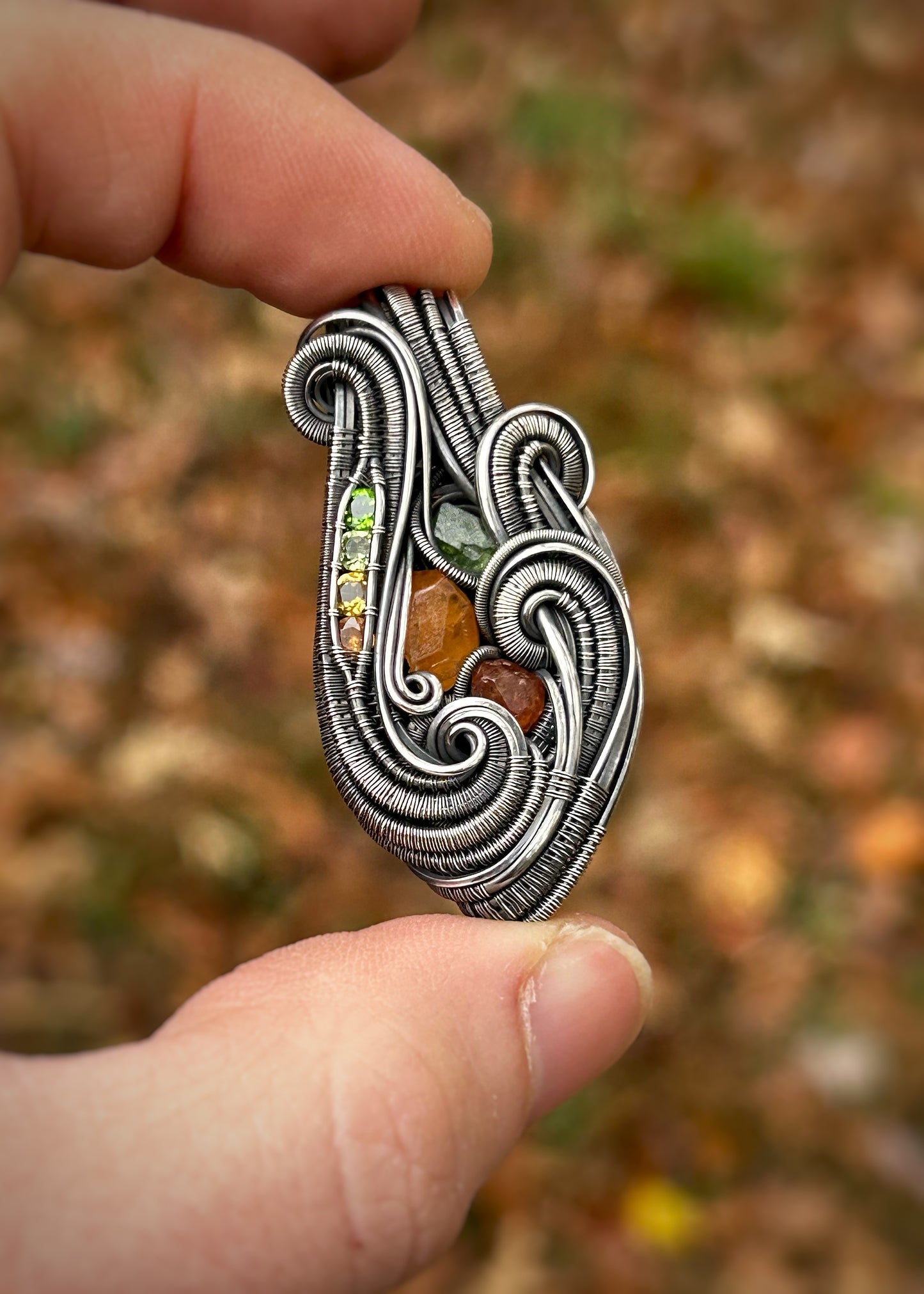Autumnal Jammer Pendant // Garnet Crystals // Color Gradient // Festival Jewelry // Oxidized Silver Wire Wrap // Handmade Wire Art // Sexy