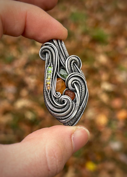 Autumnal Jammer Pendant // Garnet Crystals // Color Gradient // Festival Jewelry // Oxidized Silver Wire Wrap // Handmade Wire Art // Sexy