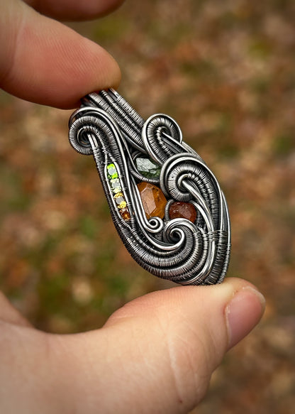 Autumnal Jammer Pendant // Garnet Crystals // Color Gradient // Festival Jewelry // Oxidized Silver Wire Wrap // Handmade Wire Art // Sexy
