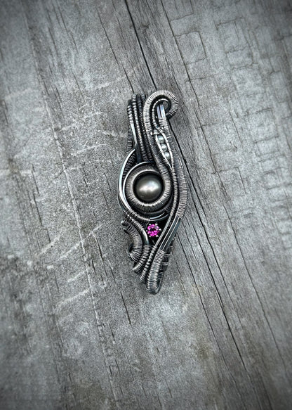 Pearl Pendant // Slender Bender // Rhodolite Magenta Garnet // Oxidized/Polished Silver // Tahitian Black Pearl // Festival Jewelry // Wire