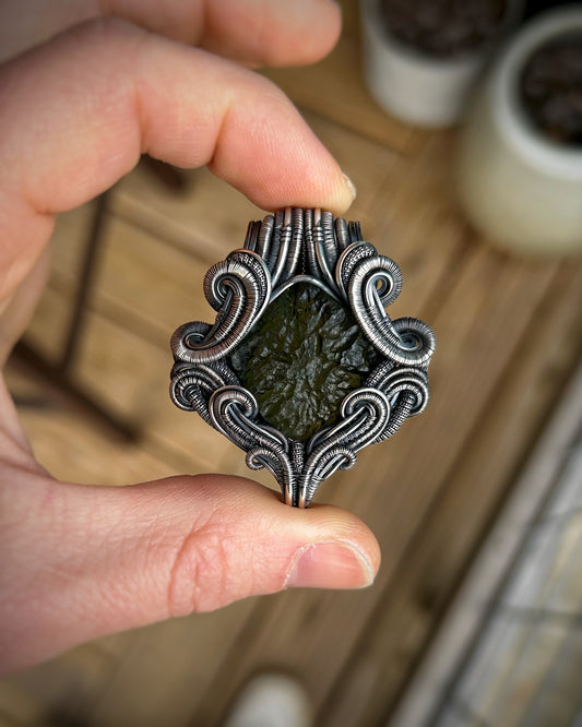 Moldavite Pendant // Symmetrical // Wire Wrap // Festival Jewelry // Moldavite Family // Oxidized Silved // Handmade Wire Art // Organic