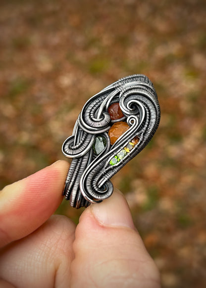 Autumnal Jammer Pendant // Garnet Crystals // Color Gradient // Festival Jewelry // Oxidized Silver Wire Wrap // Handmade Wire Art // Sexy