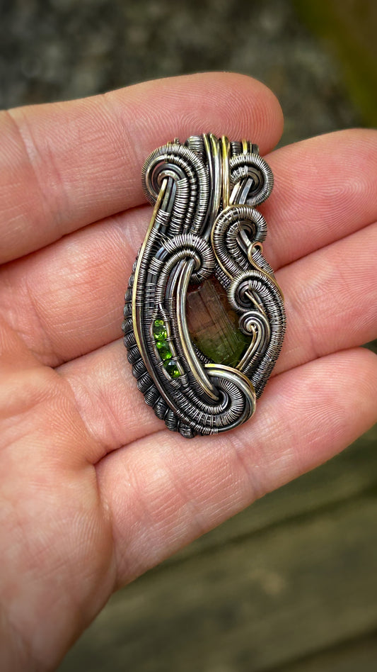 Brazilian Tourmaline // Bicolor // Chrome Diopside // Wire Wrapped Pendant // Oxidized Silver // Festival Jewelry // Handmade Wire Art