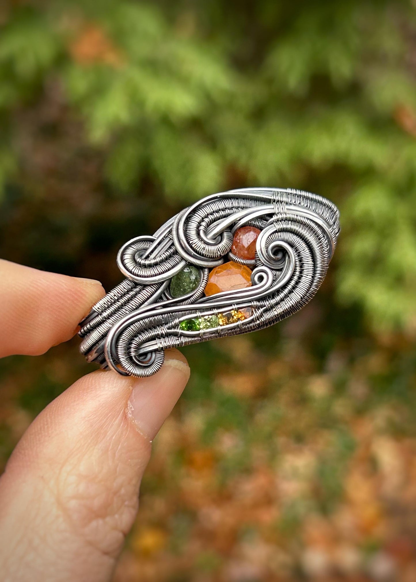 Autumnal Jammer Pendant // Garnet Crystals // Color Gradient // Festival Jewelry // Oxidized Silver Wire Wrap // Handmade Wire Art // Sexy