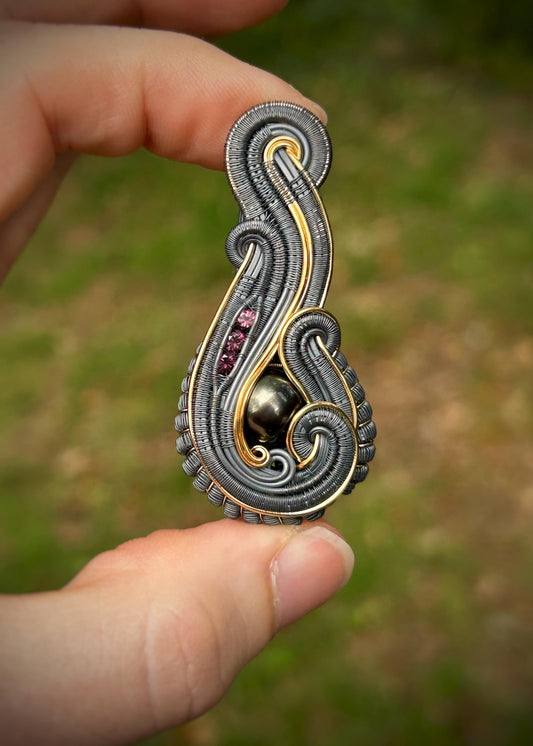 Tahitian Black Pearl // Malawi Purple Garnets // Mixed Metals // Festival Jewelry // Wire Wrapped Pendant // Oxidized Silver