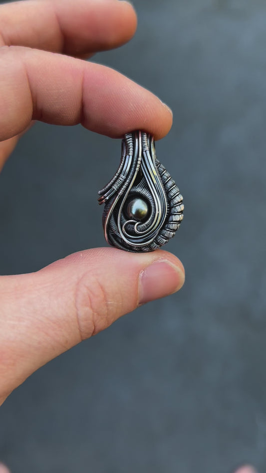 Black Pearl Pendant // Oxidized Silver // Wire Wrap // Festival Jewelry // Pearl Necklace // Handmade // Wire Flow // Elegant // Art