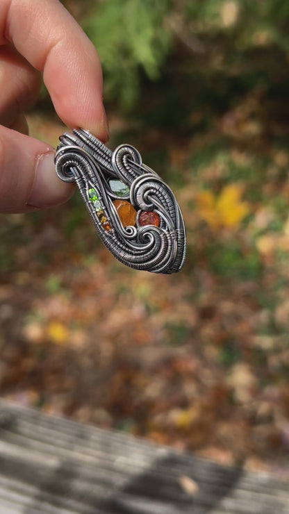 Autumnal Jammer Pendant // Garnet Crystals // Color Gradient // Festival Jewelry // Oxidized Silver Wire Wrap // Handmade Wire Art // Sexy