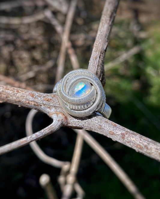 Moonstone // Rainbow Moonstone Ring // Wire Wrap // Festival Jewelry // Size 8 // Handmade // Wire Art // Sexy // Comfortable