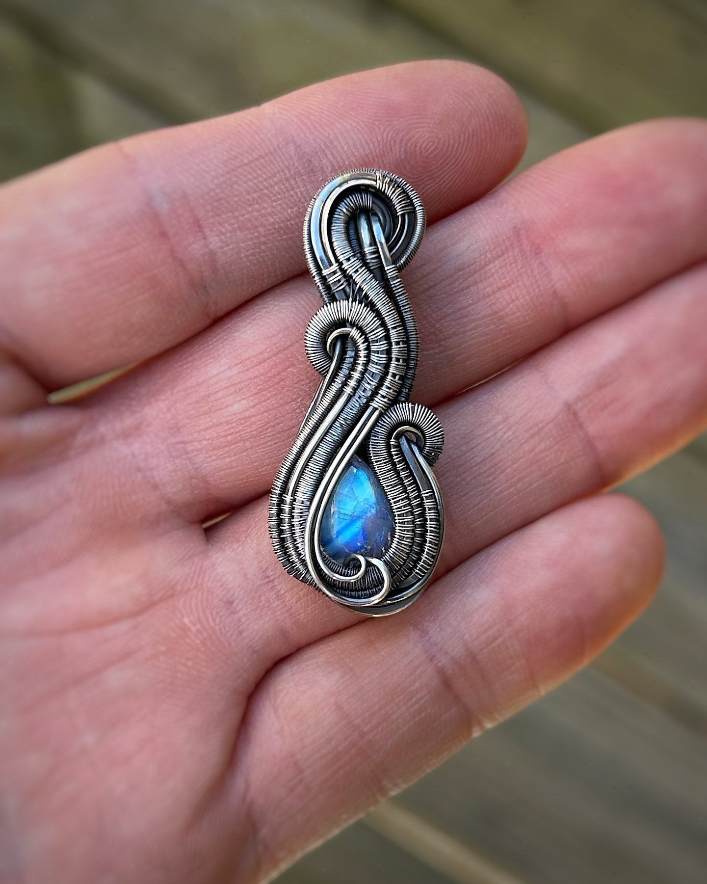 Moonstone Droplet // Rainbow Moonstone // Festival Jewelry // Oxidized Silver // Wire Flow // Organic // Sexy Pendant // Wire Wrapped