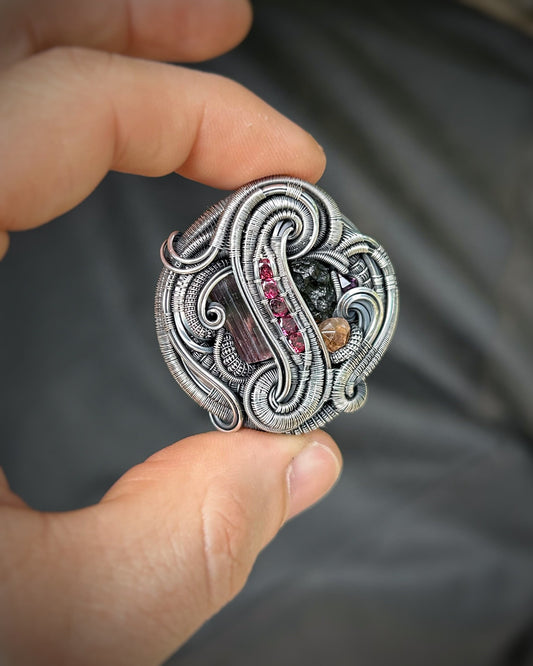 Circular Pendant // Moldavite // Tourmaline // Garnets // Wire Flow // Festival Jewelry // Oxidized Silver // Handmade Jewelry // Wire Wrap